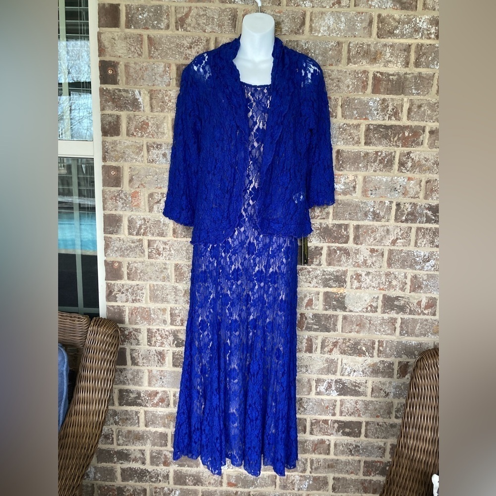 Ic by Connie K new maxi length lace fitted dress Medium NWT